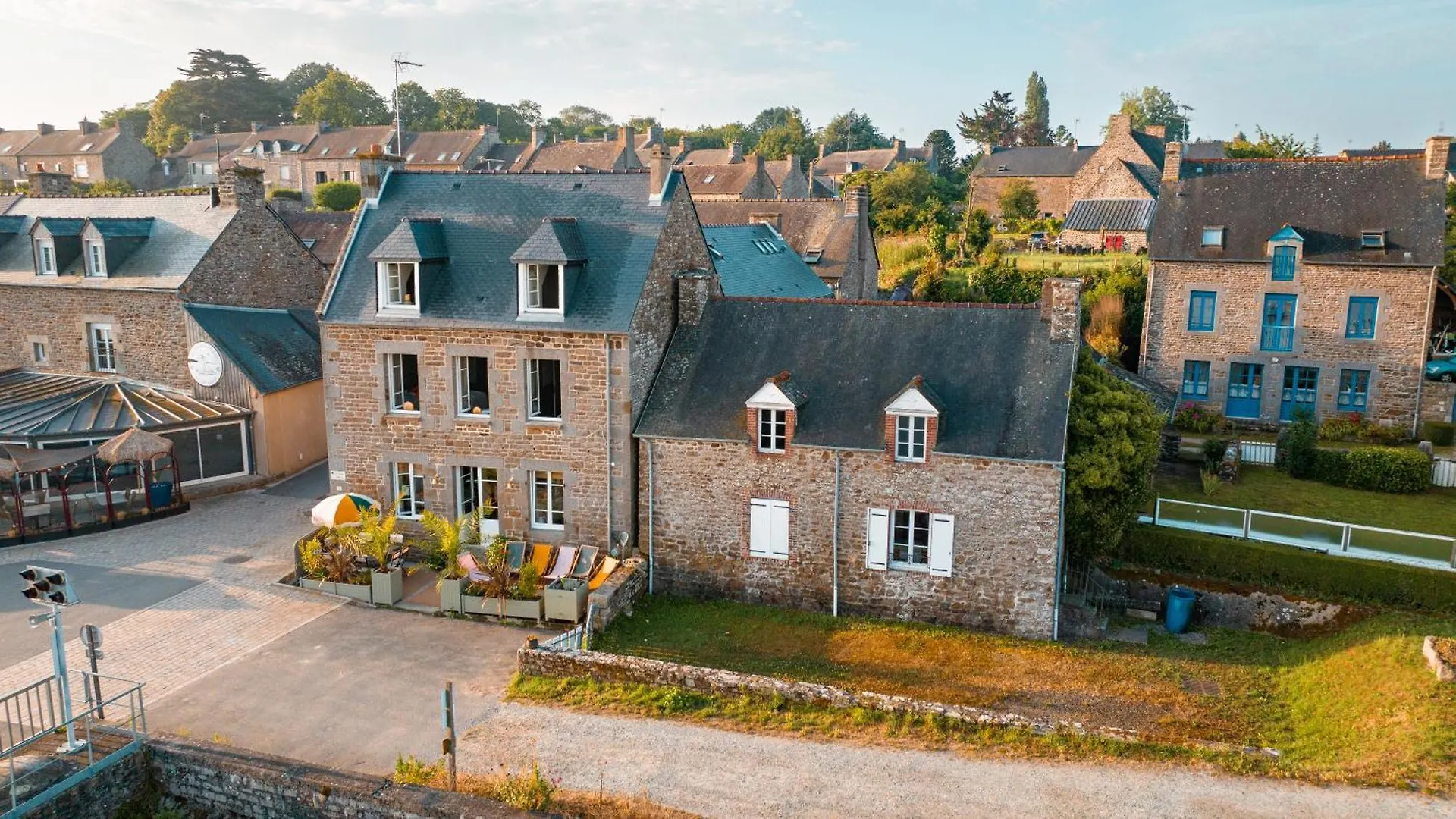 La Maison Au Bord De L'Eau Pleudihen-sur-Rance 0*,  فرنسا